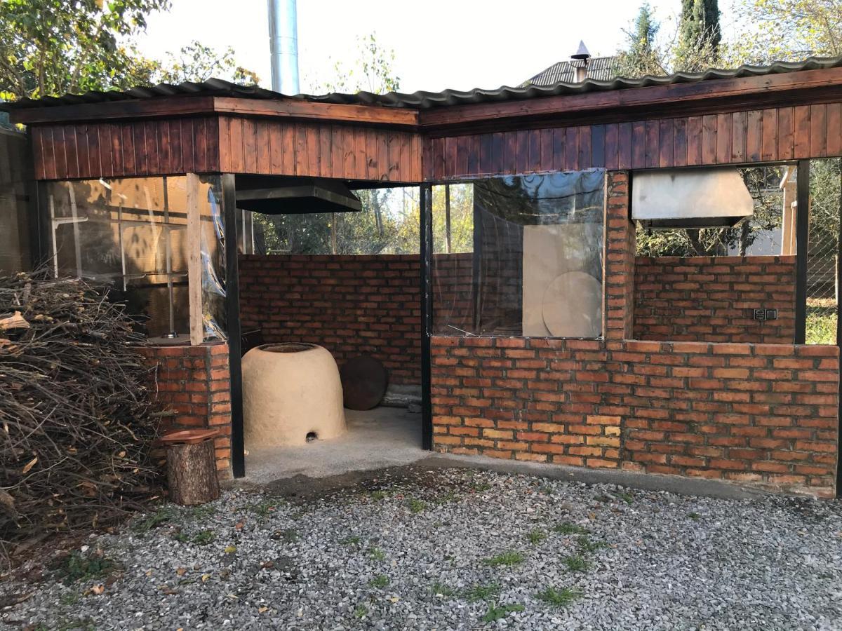 Ohio Inn & Cafe Ivanovka Екстериор снимка