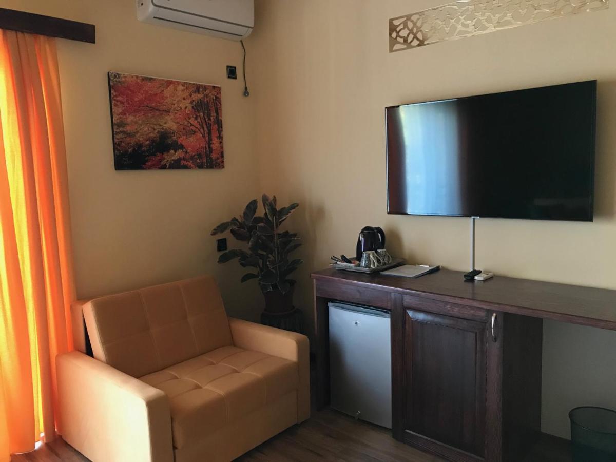 Ohio Inn & Cafe Ivanovka Екстериор снимка