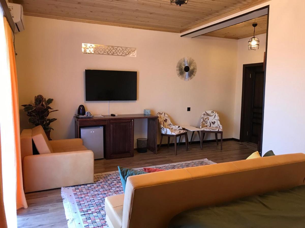 Ohio Inn & Cafe Ivanovka Екстериор снимка